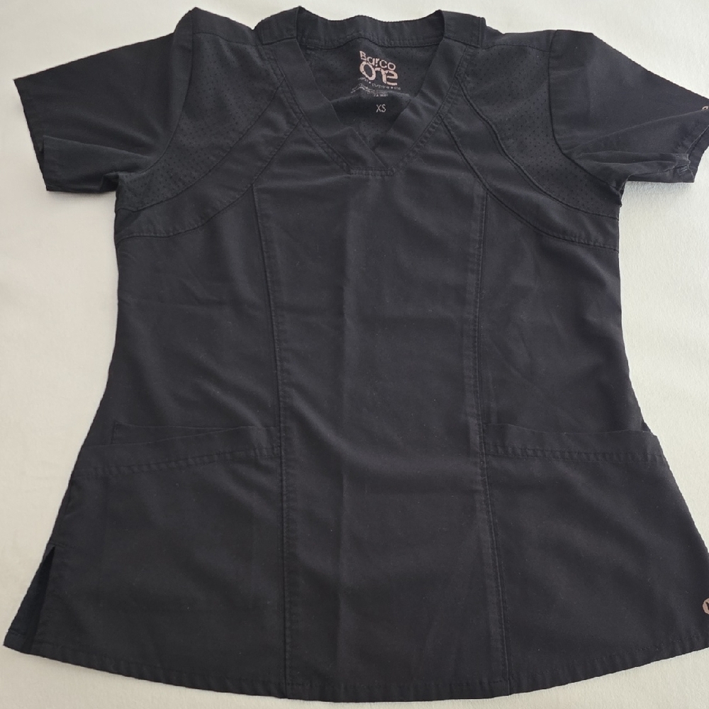 Barco Uniforms Women's Black Short Sleeve Top